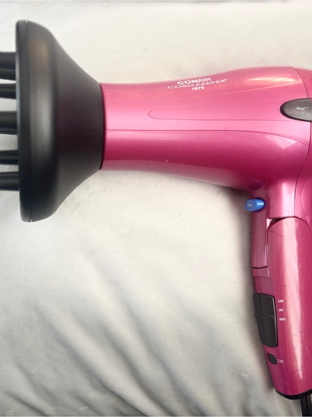 Conair Iconic Cord-Keeper Hair Dryer 1875 Technology with Cord Keeper/Diffuser